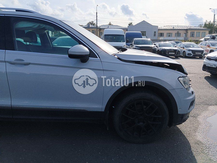 Фото Volkswagen Tiguan 28