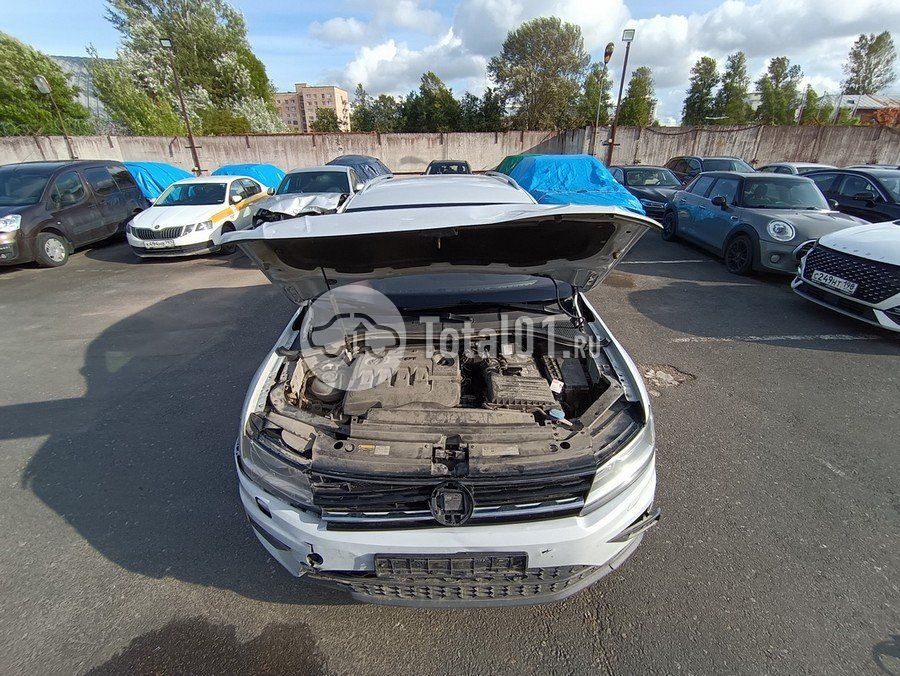 Фото Volkswagen Tiguan 32