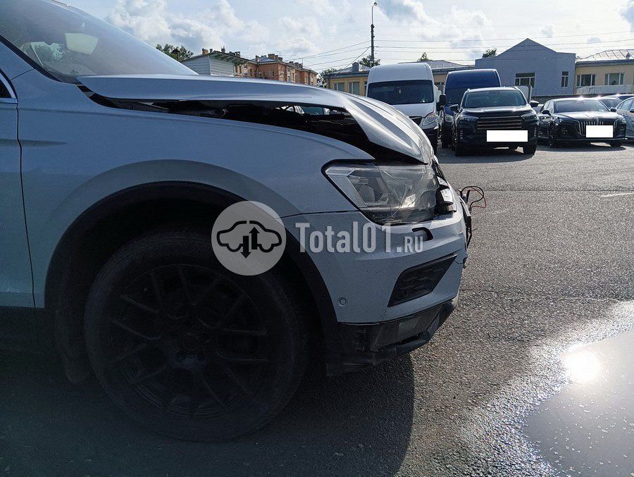 Фото Volkswagen Tiguan 40