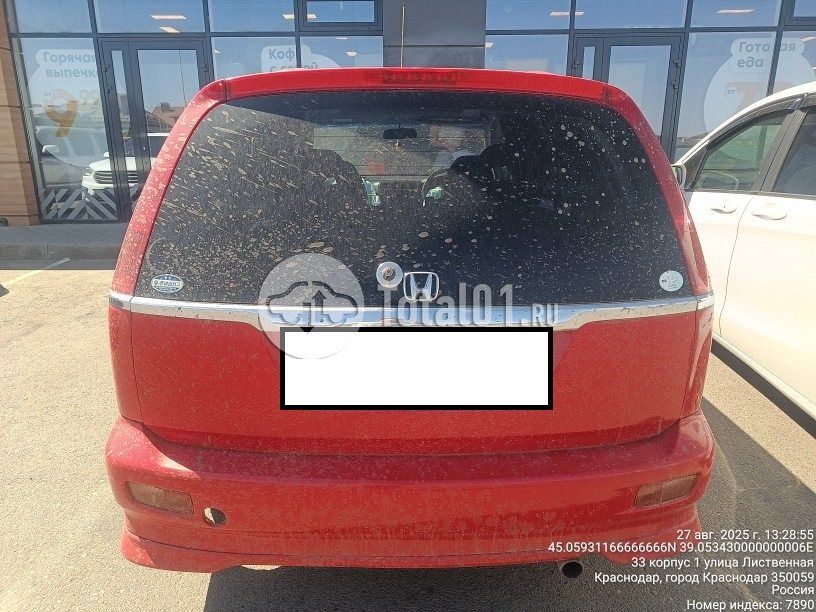 Фото Honda Stream 10