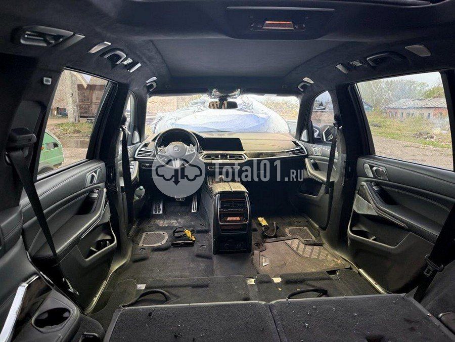 Фото BMW X7 78