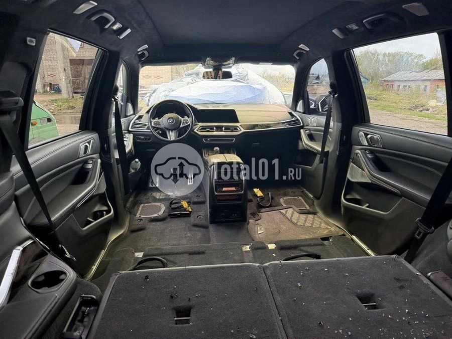 Фото BMW X7 150