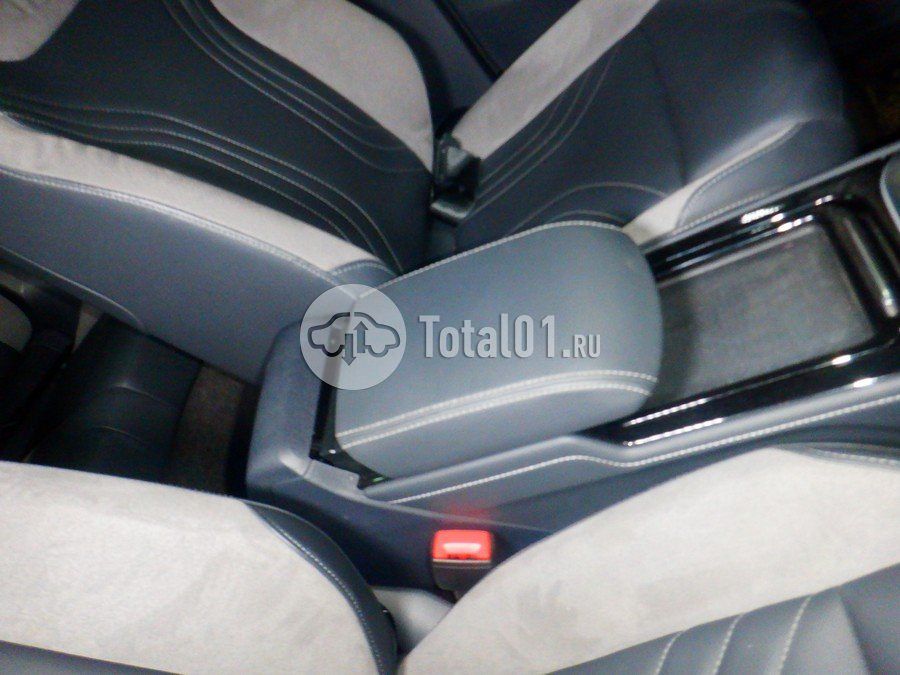 Фото Volkswagen ID4 32