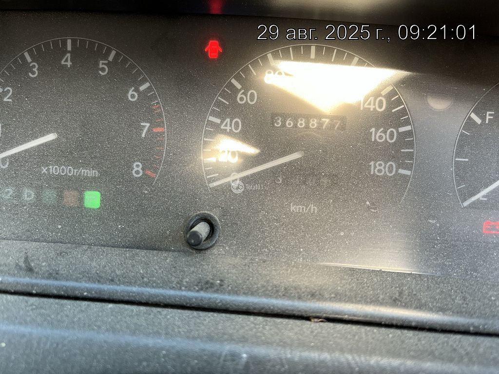 Фото Toyota Crown 166