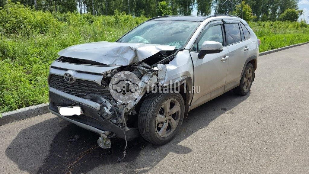 Фото Toyota RAV4 2