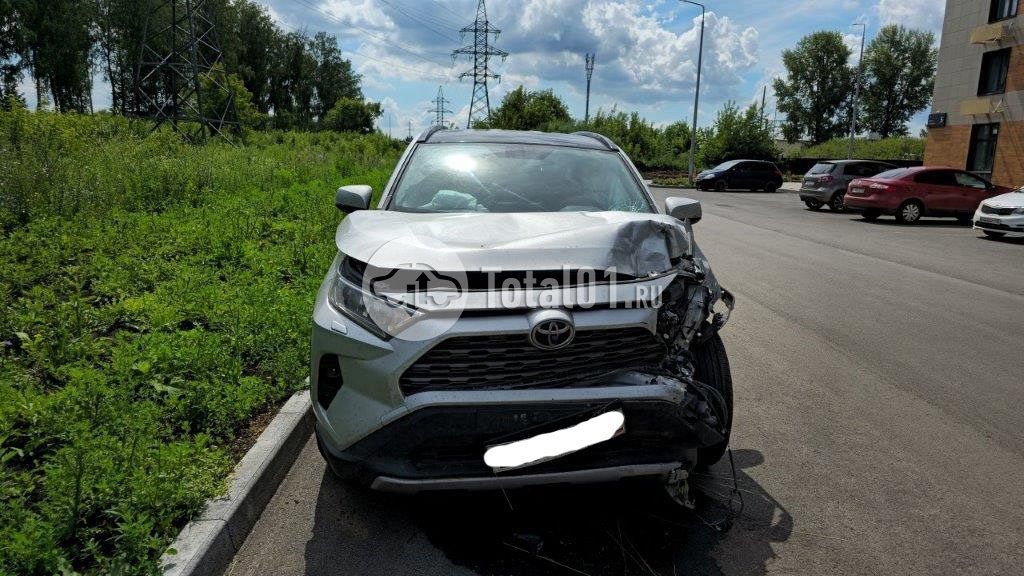 Фото Toyota RAV4 4