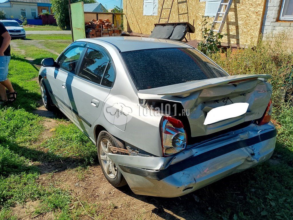Фото Hyundai Elantra 6
