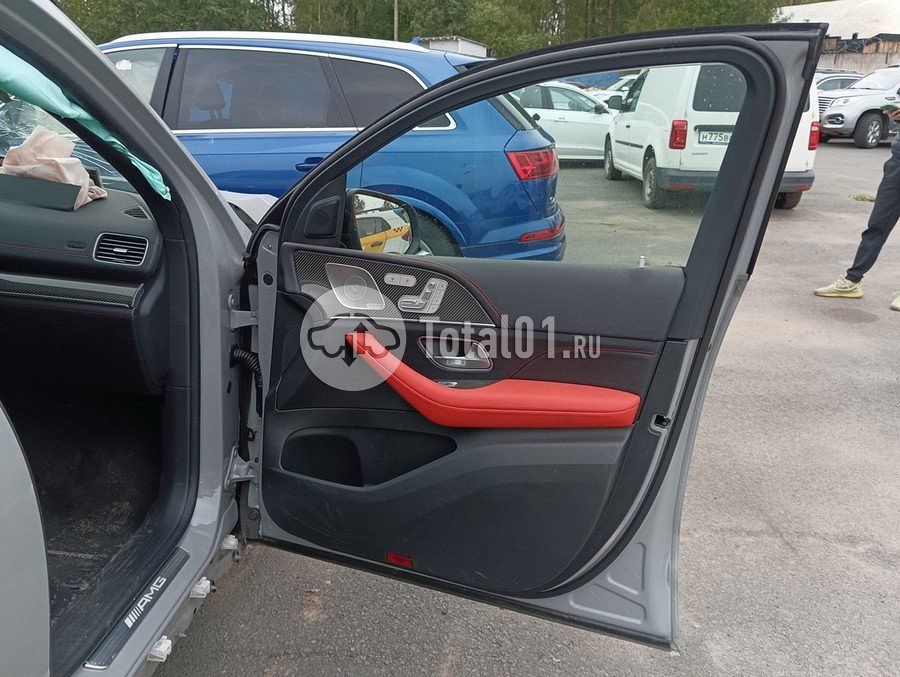 Фото Mercedes-Benz GLE-класс AMG 102