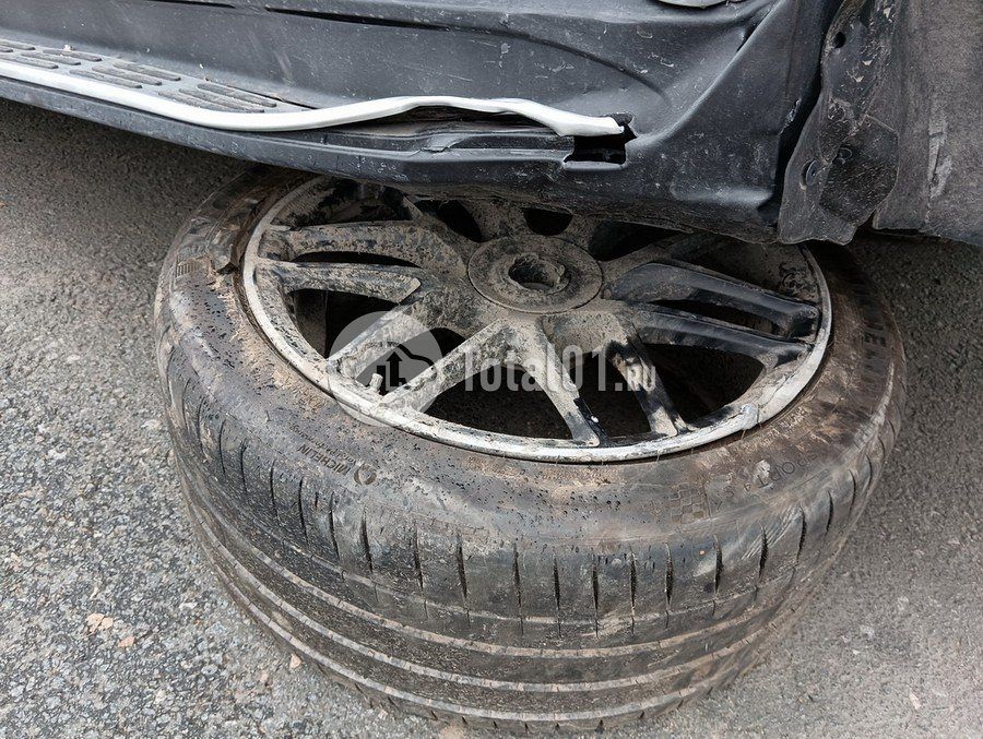 Фото Mercedes-Benz GLE-класс AMG 122