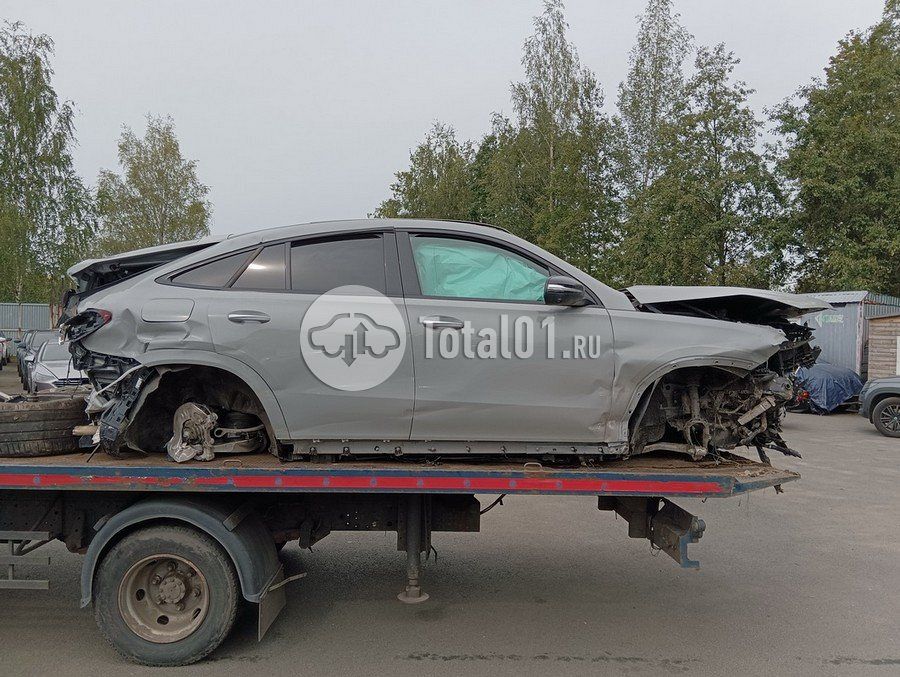 Фото Mercedes-Benz GLE-класс AMG 138