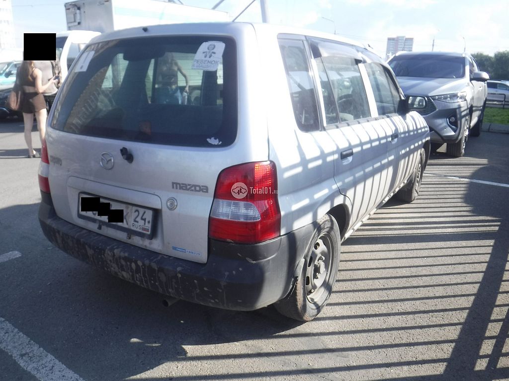 Фото Mazda Demio 6