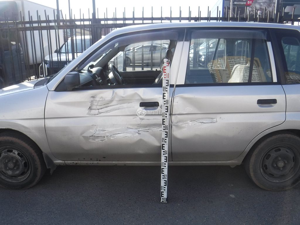 Фото Mazda Demio 10