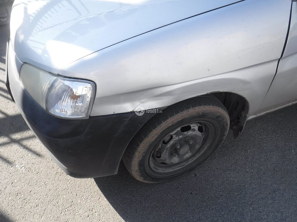 Фото Mazda Demio 18