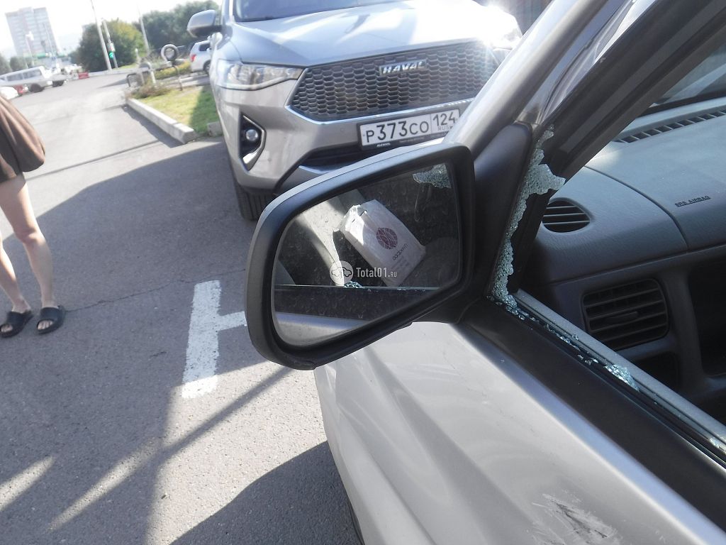 Фото Mazda Demio 30