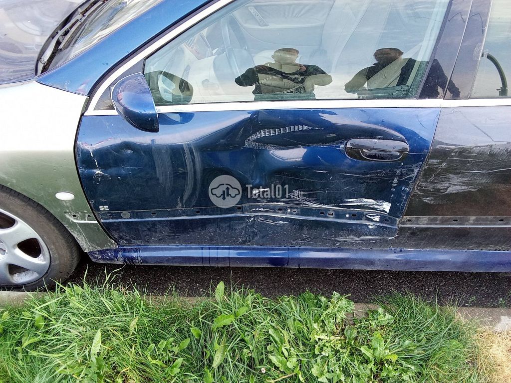 Фото Peugeot 607 10