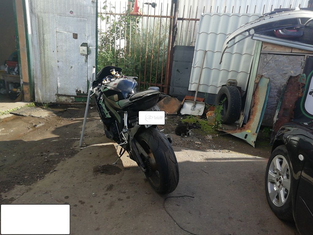 Фото Yamaha YZF-R6 10
