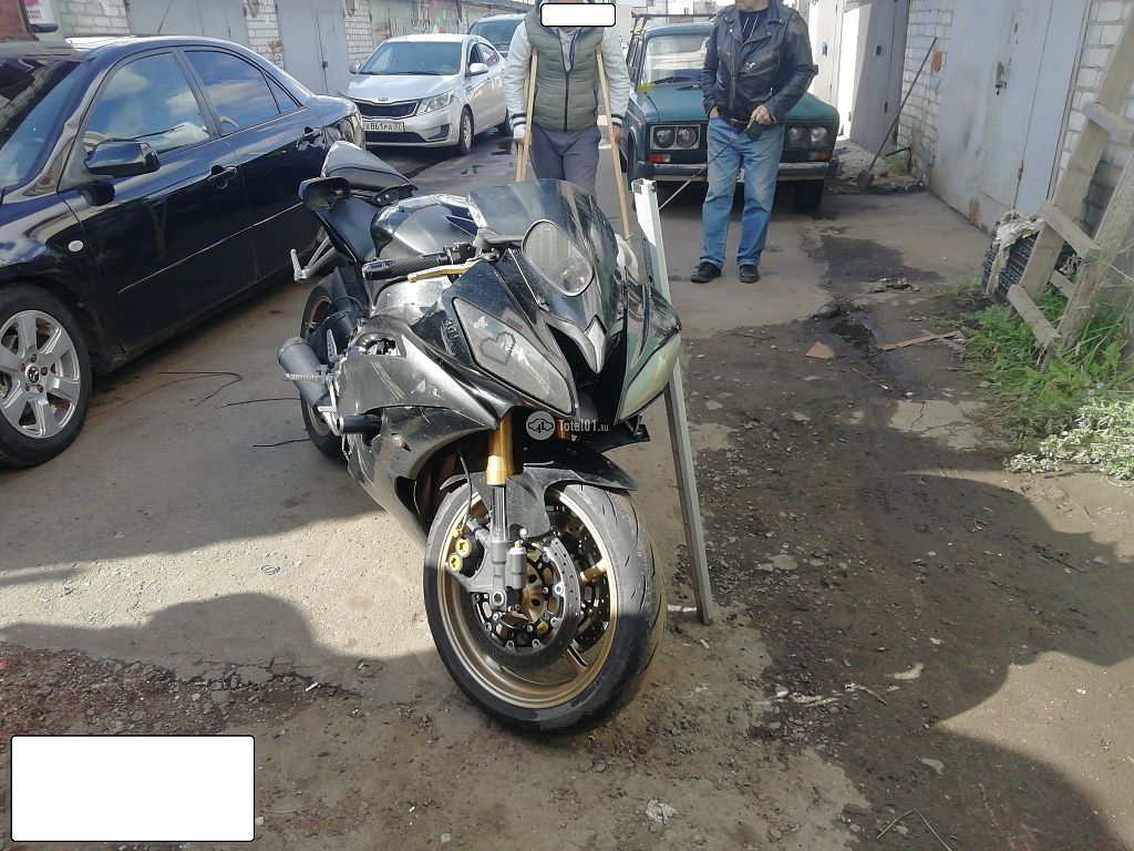 Фото Yamaha YZF-R6 18