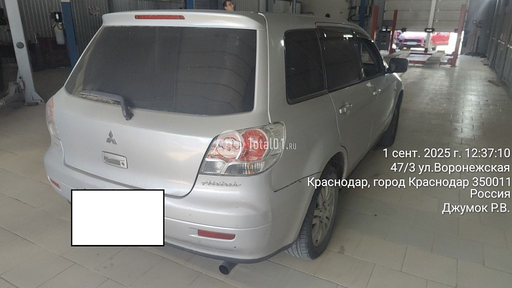 Фото Mitsubishi Airtrek 6