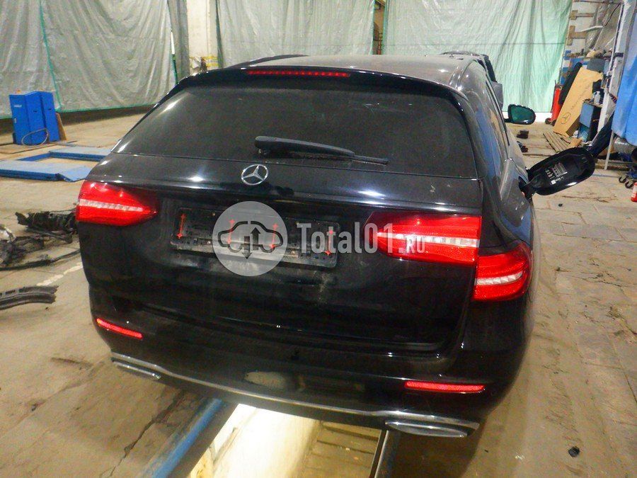 Фото Mercedes-Benz E220 20