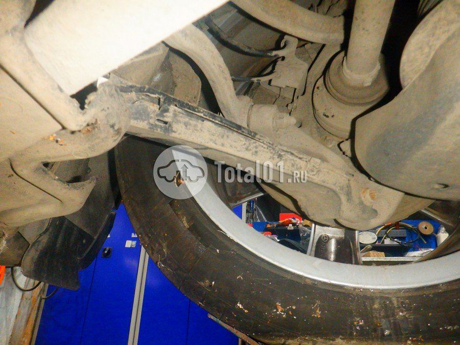 Фото Mercedes-Benz E220 330