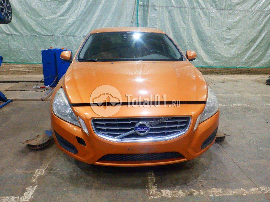 Фото Volvo S60 10