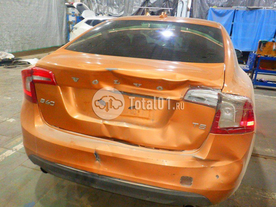 Фото Volvo S60 18