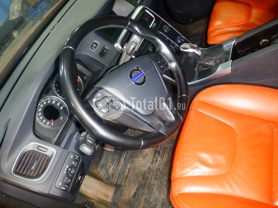Фото Volvo S60 74