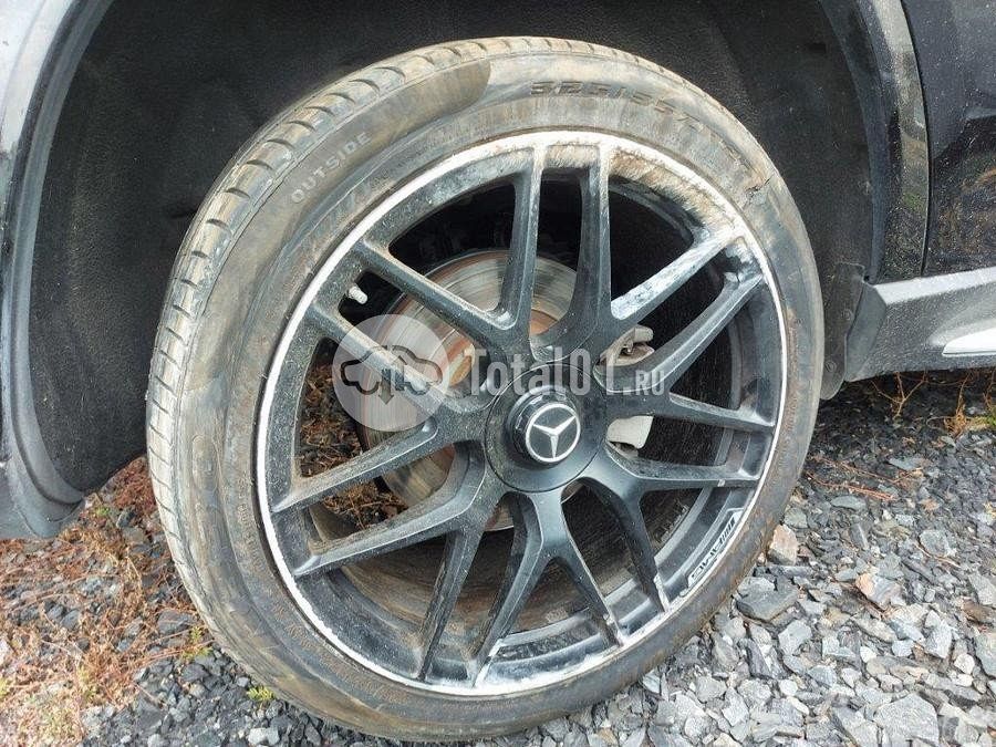 Фото Mercedes-Benz GLE-класс AMG 28