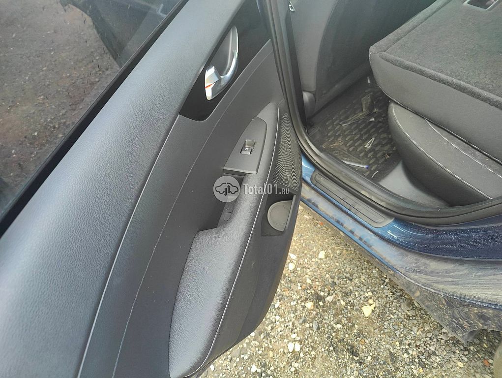 Фото KIA Cerato 42