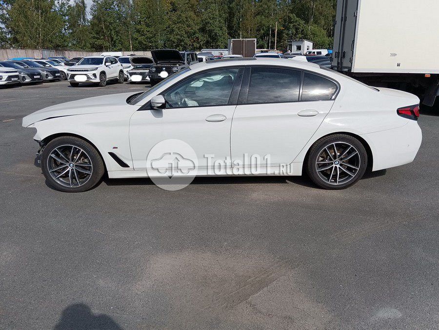 Фото BMW 5 серия 140