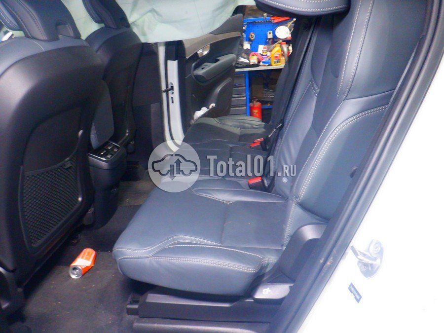 Фото Volvo XC90 96