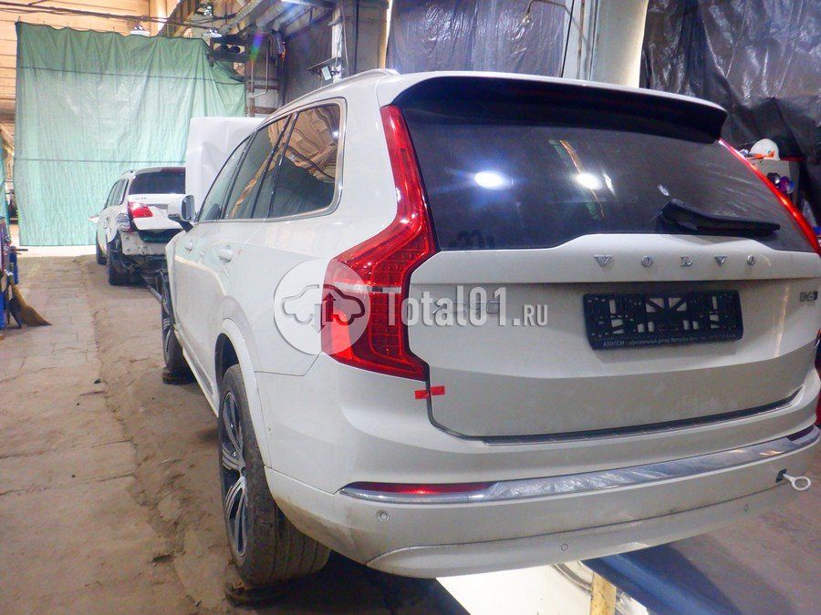 Фото Volvo XC90 252