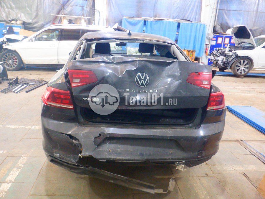 Фото Volkswagen Passat 10