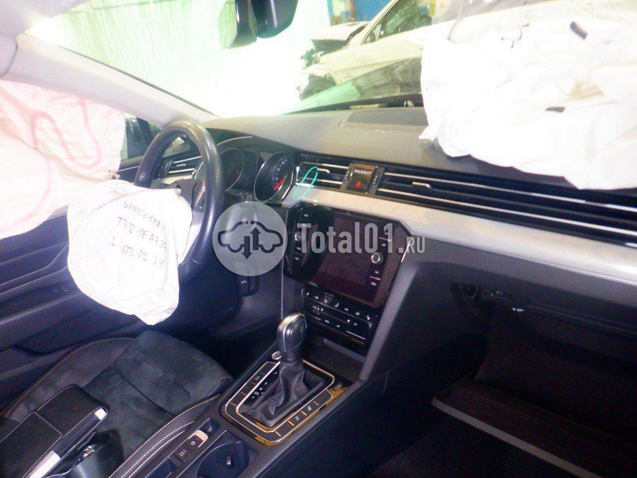 Фото Volkswagen Passat 28