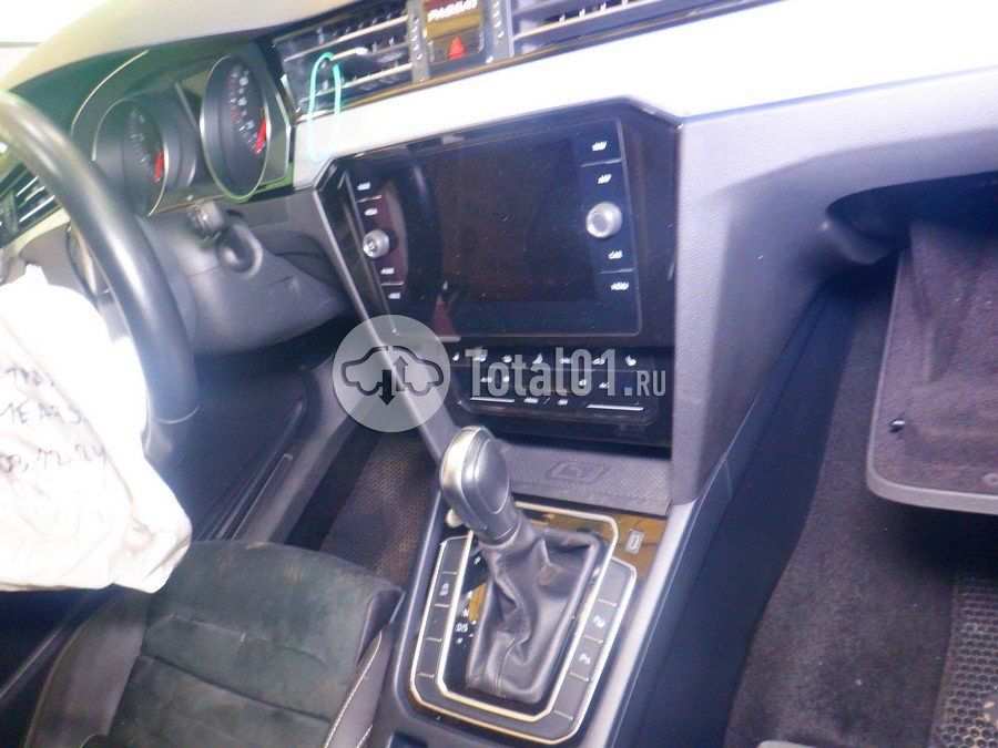 Фото Volkswagen Passat 76