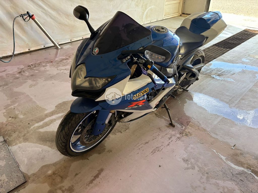Фото Suzuki GSX-R600 4