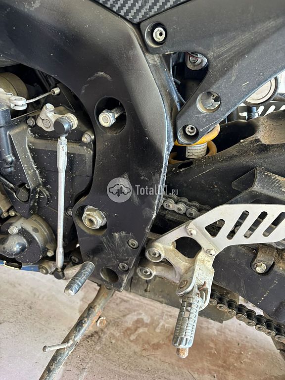 Фото Suzuki GSX-R600 12
