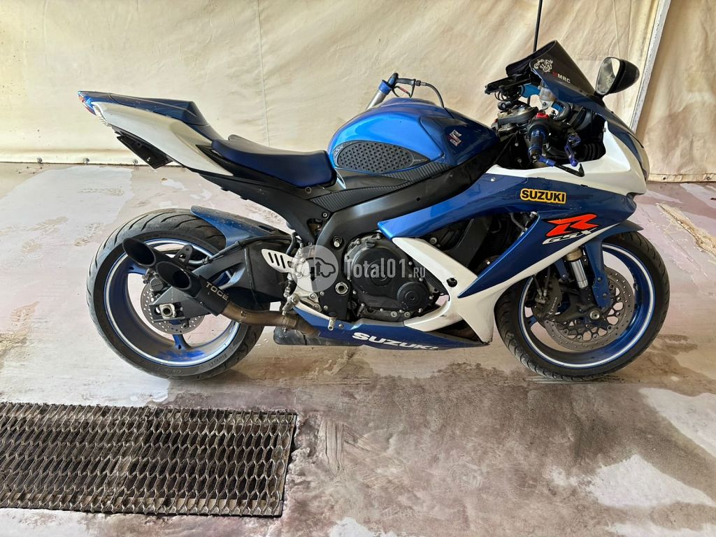 Фото Suzuki GSX-R600 24