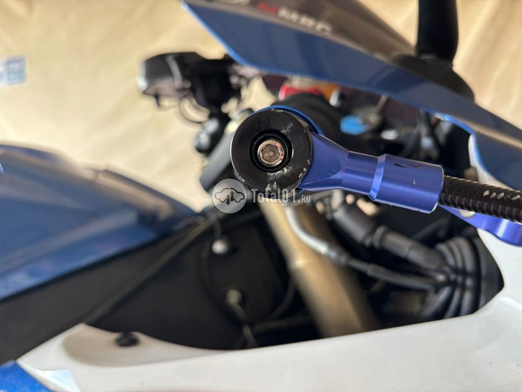 Фото Suzuki GSX-R600 26