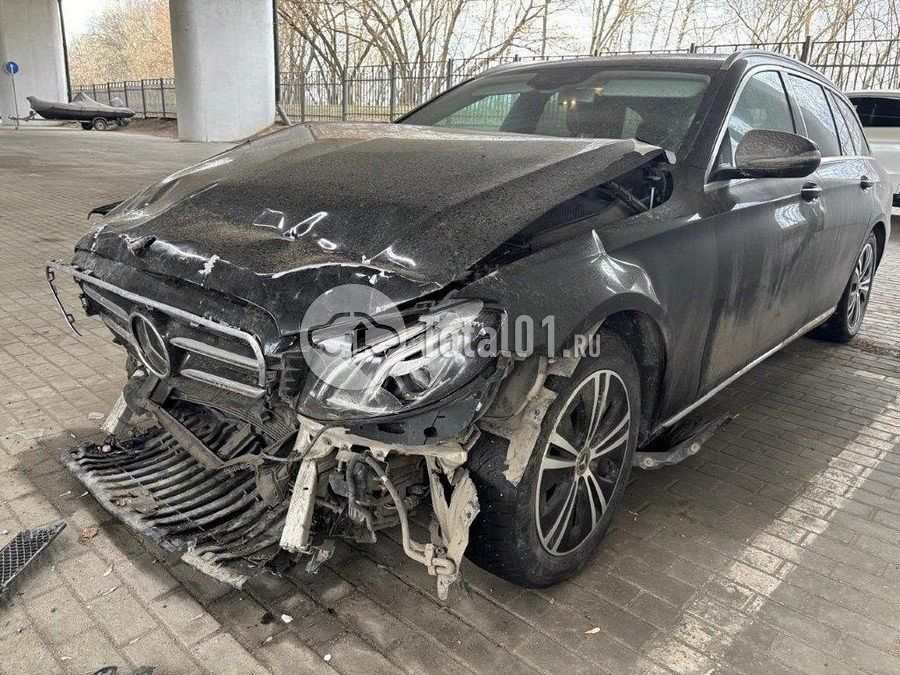 Фото Mercedes-Benz E-класс 2