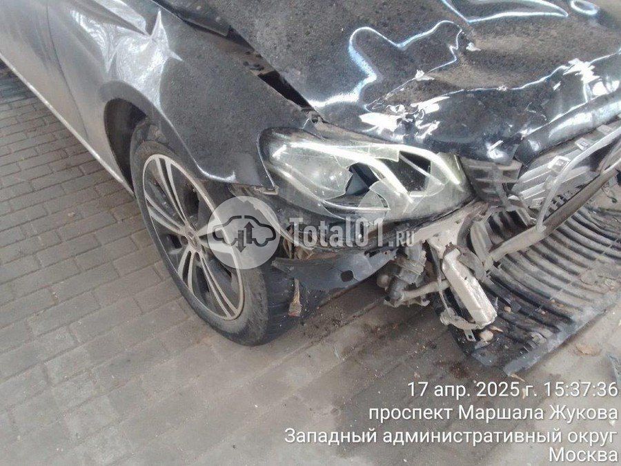 Фото Mercedes-Benz E-класс 236