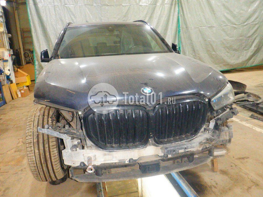 Фото BMW X5 4