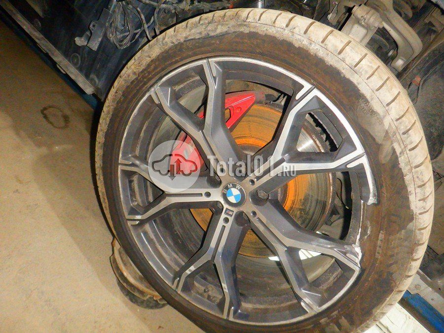 Фото BMW X5 128