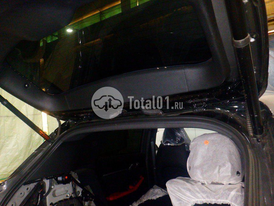 Фото Geely Coolray 52