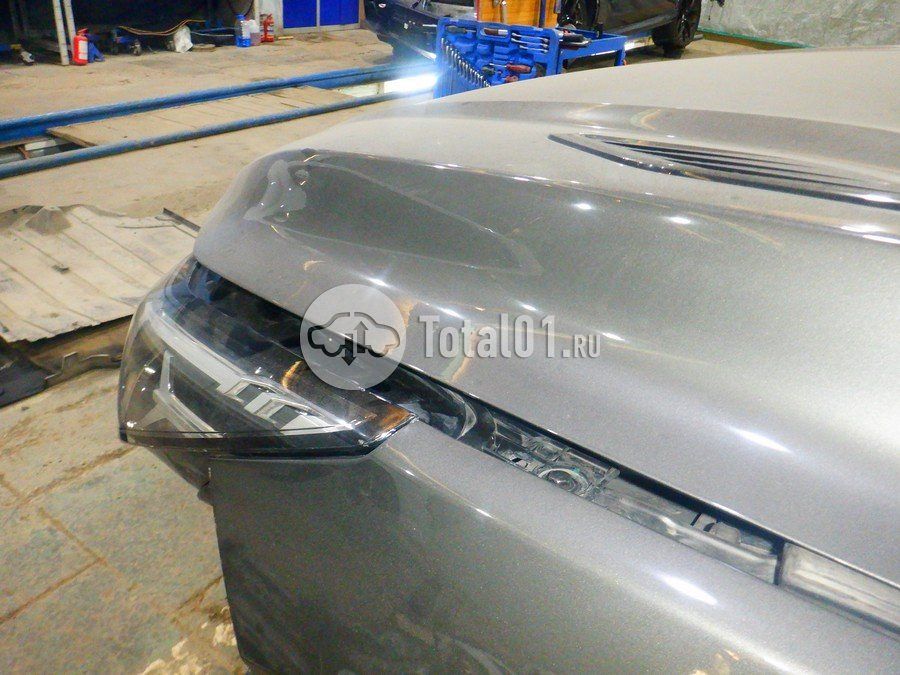 Фото Geely Coolray 220