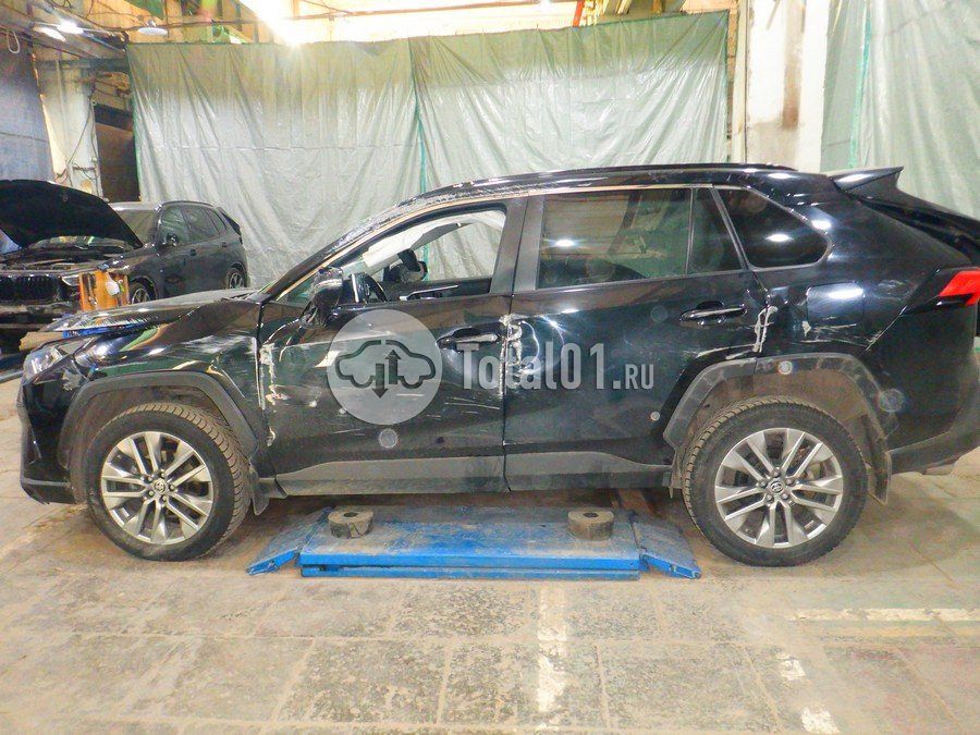 Фото Toyota RAV4 10