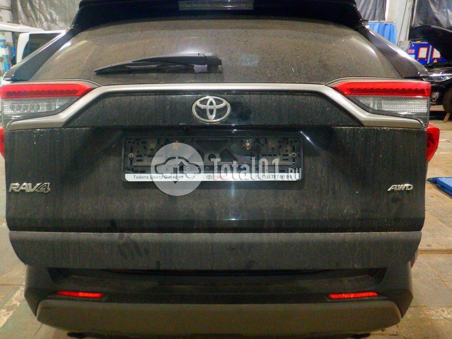 Фото Toyota RAV4 12