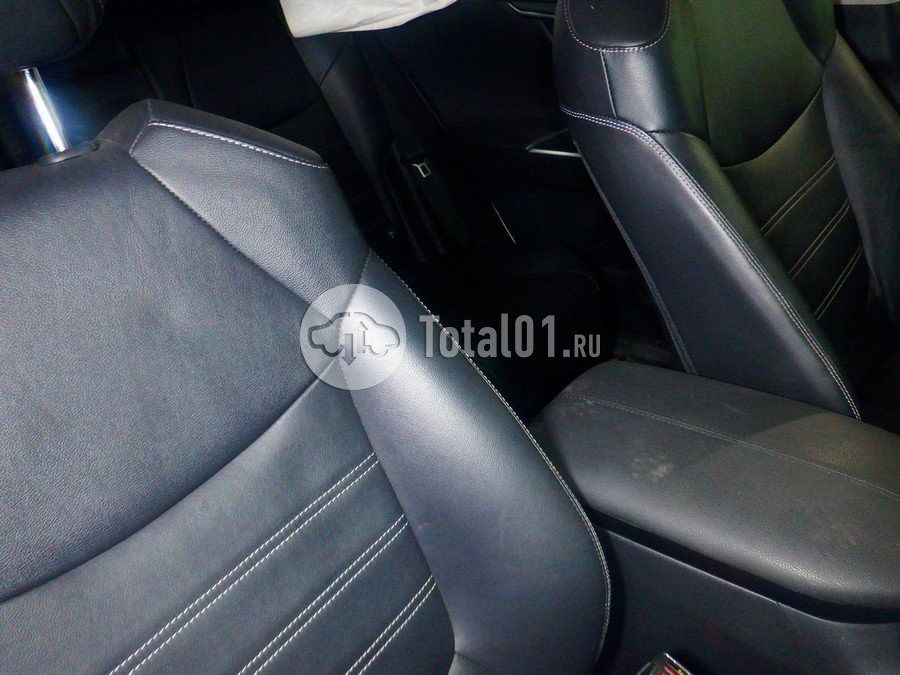 Фото Toyota RAV4 40