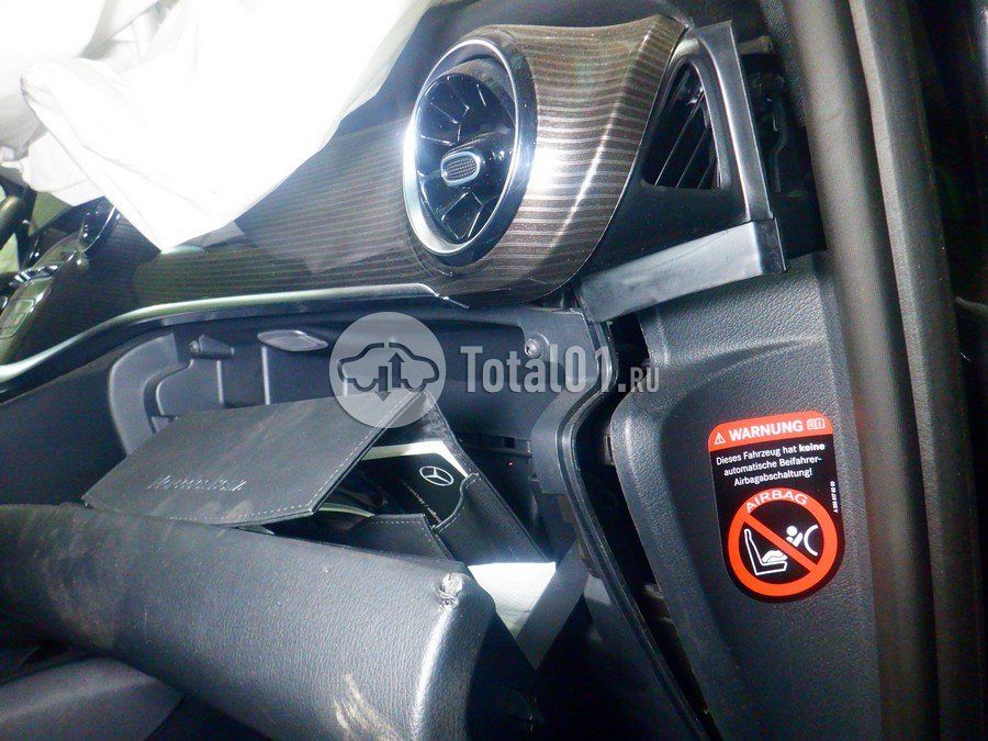 Фото Mercedes-Benz V-класс 32