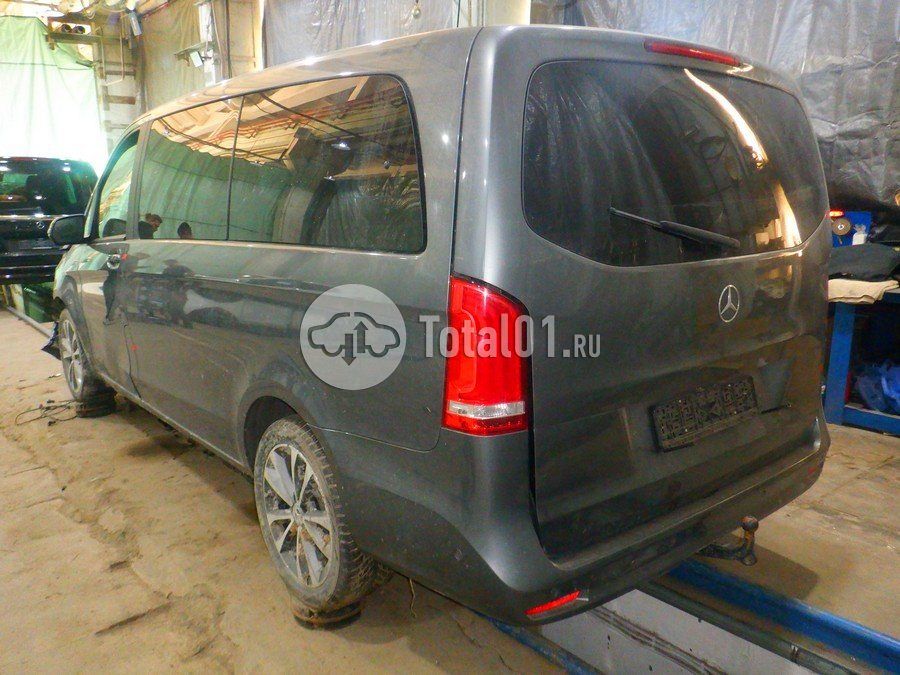 Фото Mercedes-Benz V-класс 16